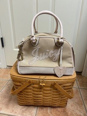Juicy Couture Beige and Light Pink Dog Carrier Bag